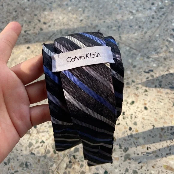 Calvin Klein Men’s Neck Tie - Picture 4 of 5
